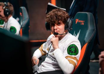 Worlds 2021 : Carzzy sait comment faire tomber DWG Kia