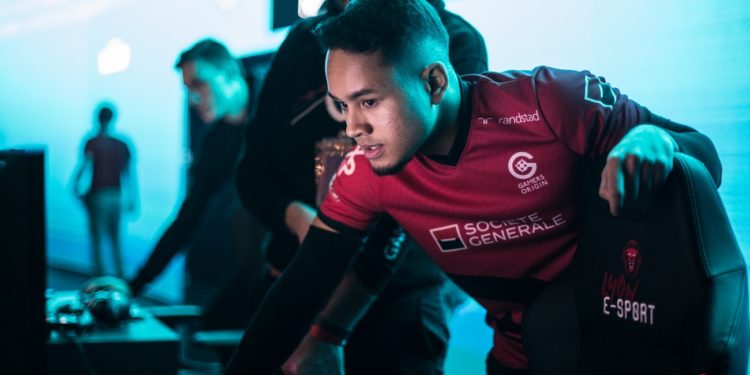 Papou prolonge chez GamersOrigin