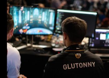 Glutonny et les Français font le show au Glitch Infinite !