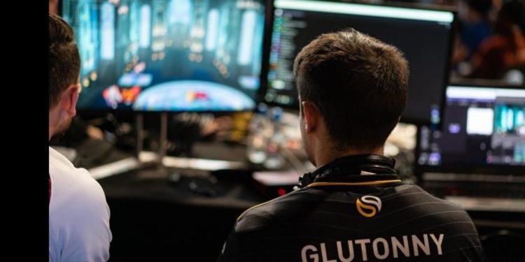 Glutonny et les Français font le show au Glitch Infinite !