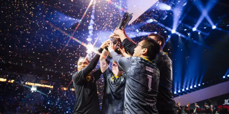 Evil Geniuses pulvérise 100 Thieves en finale des LCS