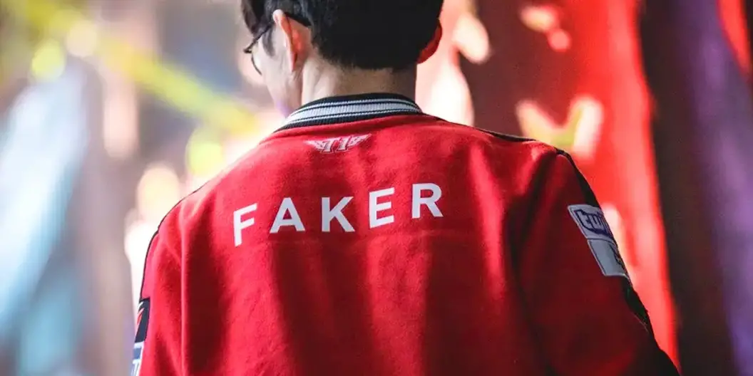 T1 et Faker remportent leur 10e titre en LCK !