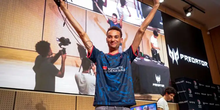 Intouchable, Naskino survole le WANTED