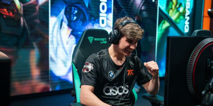 Play-In : Fnatic – DetonatioN FocusMe en direct