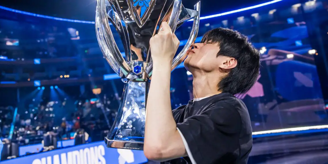Worlds 2022 : DRX champions HISTORIQUES, Faker à la retraite ? Le récap complet de cette folle édition !