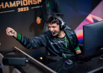 Worlds RLCS : Falcons écrase KRÜ et rejoint Vitality en quarts !