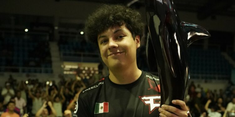 Sparg0 prive Glutonny du titre au Delfino Maza 2023