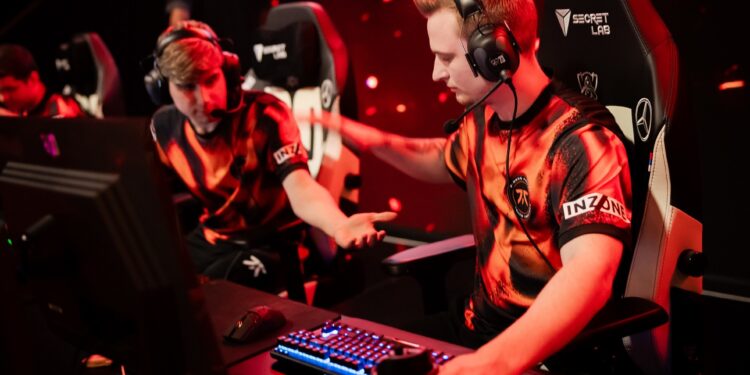 Worlds 2023 : Fnatic renverse C9, Weibo éteint les MAD Lions…