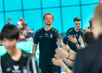 LEC : Larssen reste fidèle à Infinite Reality (ex-KOI)