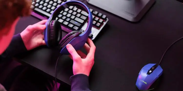 Casque gaming Trust GXT 415 Zirox : Léger, coloré et bon marché