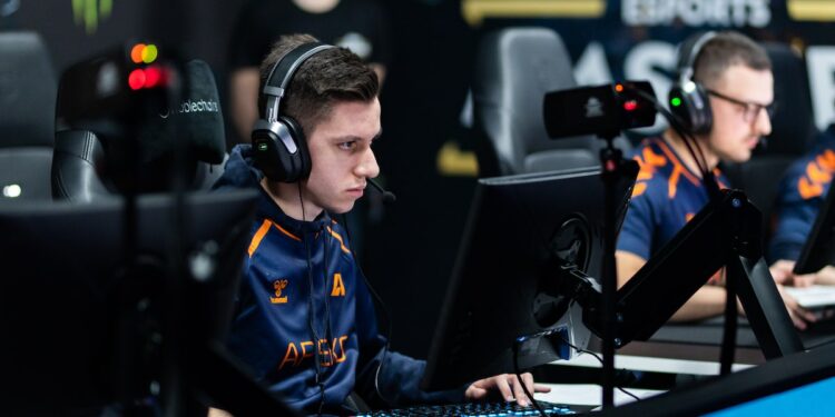 Heroic au complet avec Kyxsan comme IGL