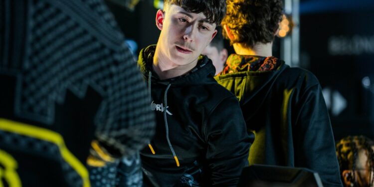 COD League 2024 : les rosters au complet avec HyDra, Lynz…