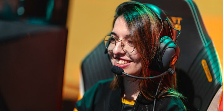 Game Changers : NEON BLADE – BBL Queens en direct