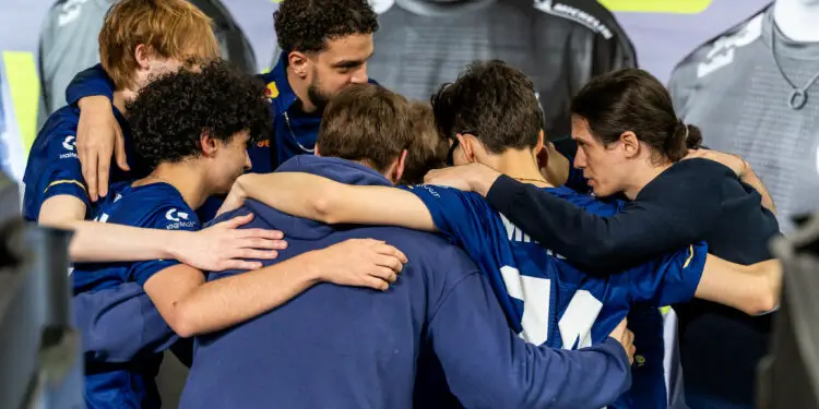 La Karmine Corp lance son Masters par un 2-0 contre FPX !