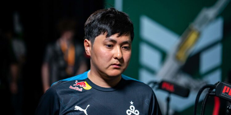 Perfecto⁠ et HObbit⁠ mis sur le banc par Cloud9