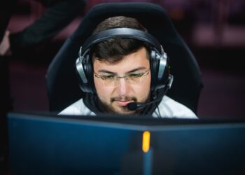 RLCS : w7m tient son nouveu roster, avec des vétérans autour de Royales