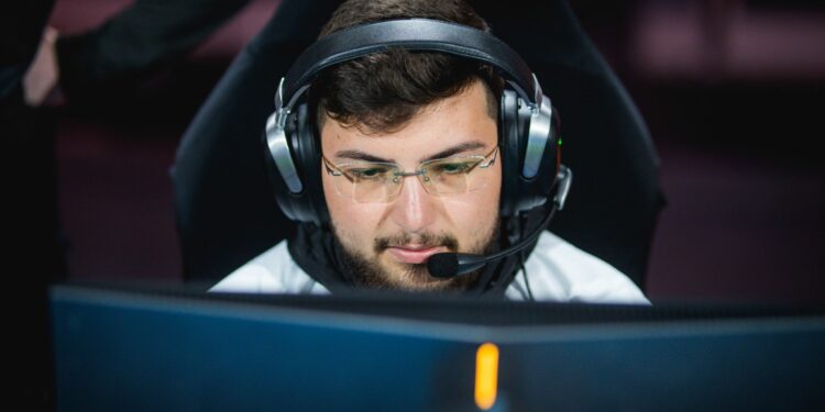 RLCS : w7m tient son nouveu roster, avec des vétérans autour de Royales