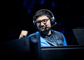 Solary annonce le retour d’AztraL dans le roster RLCS