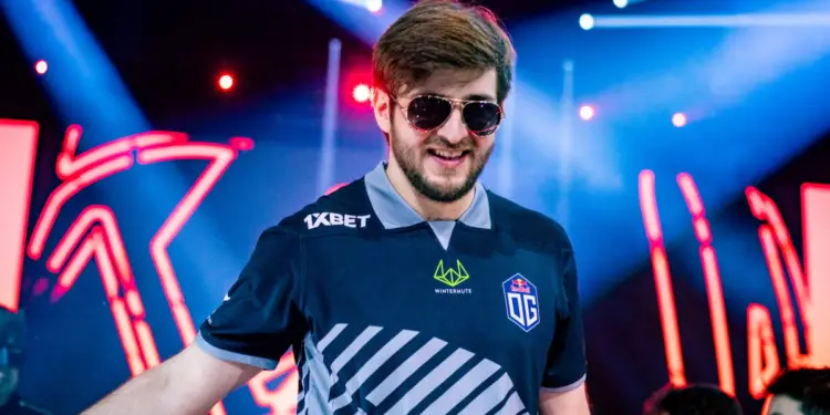 Degster remplace nicoodoz chez Heroic (off.)
