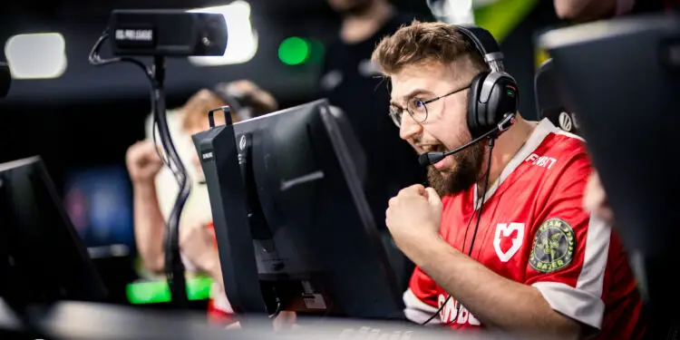 ESL Pro League : Complexity expéditif, MOUZ renverse G2