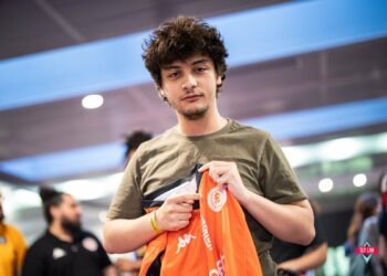 Mezcaul défend l’honneur de la France face à Lancelot au BDE Last Hit !