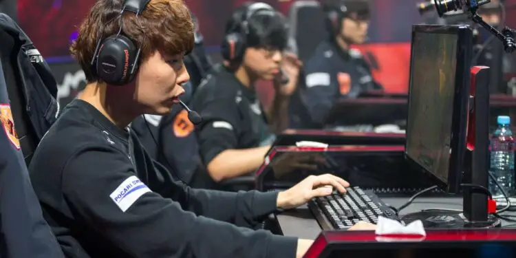 « Let’s Play » : la Karmine Corp face à MaRin, PawN, Ambition et d’autres légendes de la LCK