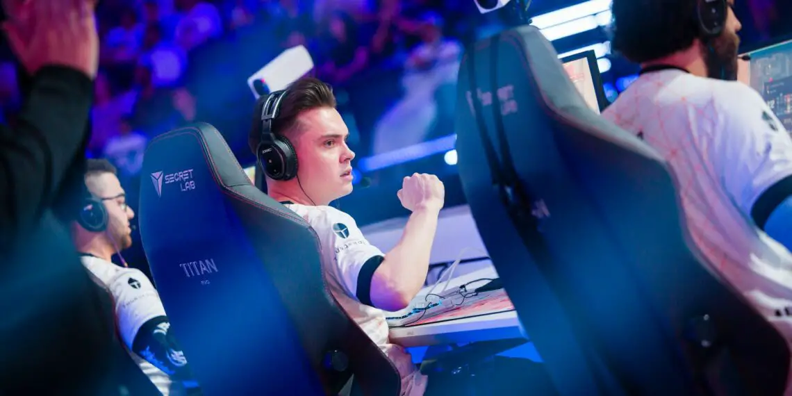 Vitality et FaZe déjà dans l’avion, des surprises dans le dernier carré de l’Esports World Cup