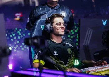 Stend va découvrir le LEC avec Heretics