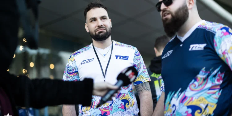 C’est la guerre entre Slipix et Sixen, les deux « papas » de la Team du Sud