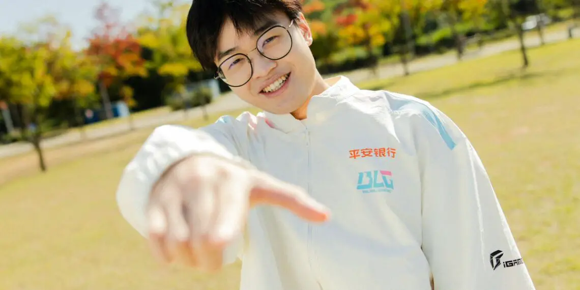 JD Gaming au complet avec XUN (off.)