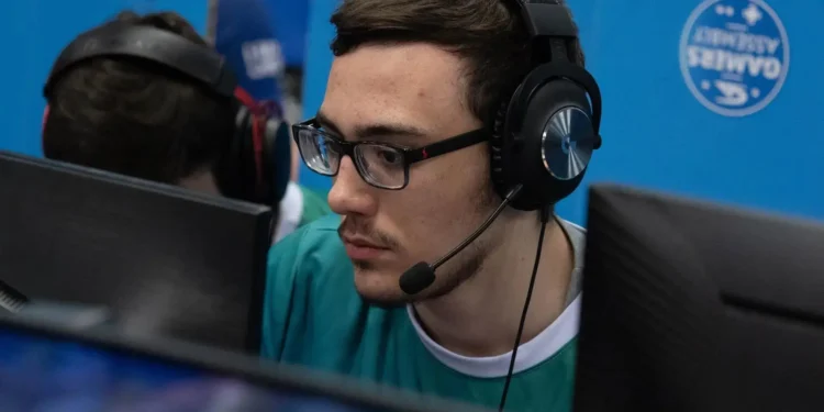 MathisV, futur midlaner du projet KC Blue Stars ?