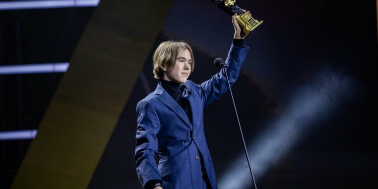 Donk, rookie et déjà meilleur joueur du monde !