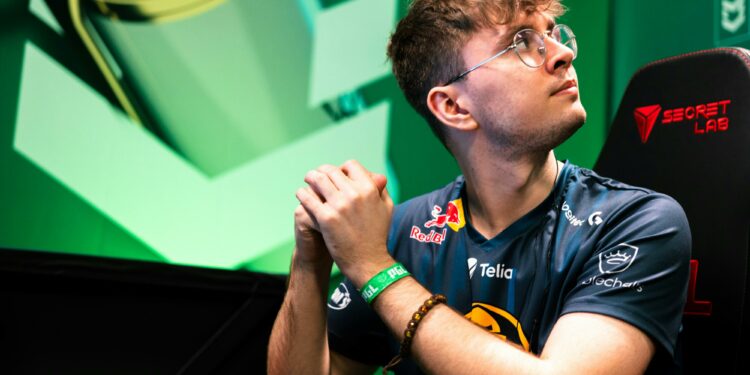 G2 recrute hades⁠ en prêt (off.)