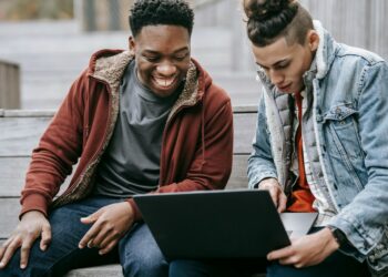 Qui dominera au prochain tournoi eSport ? Conseils pour miser sur la scène compétitive