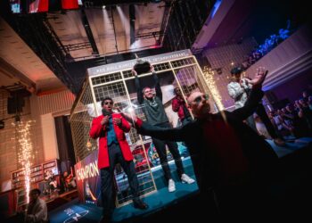 Big Bird fait sa loi au Red Bull Kumite à Paris !