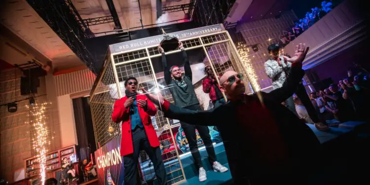 Big Bird fait sa loi au Red Bull Kumite à Paris !