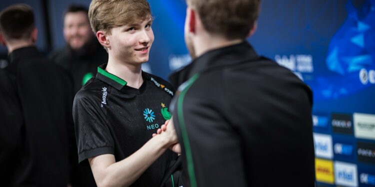 m0NESY raconte ses débuts avec Falcons