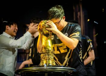 Uzi rejoint Faker au Hall of Legends