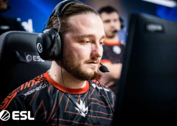 hAdji quitte Monte, Djoko⁠ arrive en renfort (off.)