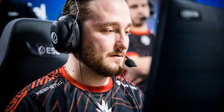 hAdji quitte Monte, Djoko⁠ arrive en renfort (off.)