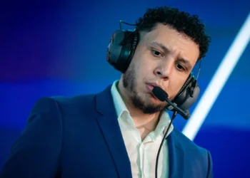 BDS blinde Striker jusqu’en 2026 (off.)