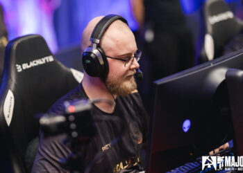 Wildcard envoie phzy et stanislaw⁠ sur le banc (off.)