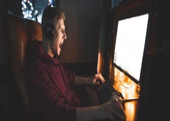 Quelle config de PC gamer pour performer en eSport en 2025 ?