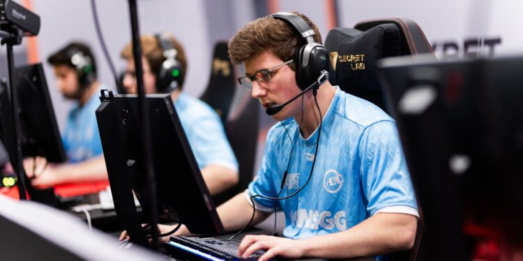 NRG au complet avec nosraC⁠ et XotiC⁠ (off.)