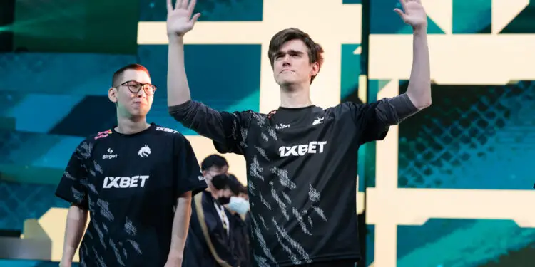 EWC 2025 – Dota 2 : Team Spirit – PARIVISION en direct