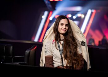 Colomblbl (G2 Hel) : « Être féminine en esport, ce n’est pas impossible »