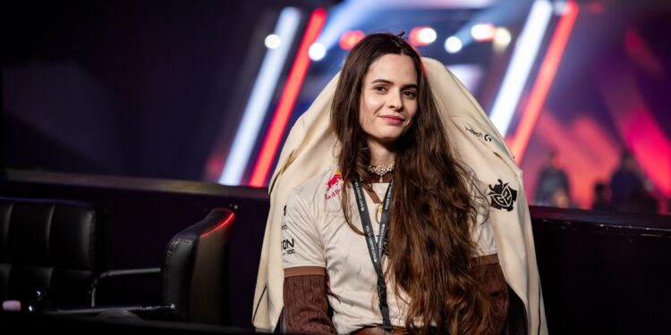 Colomblbl (G2 Hel) : « Être féminine en esport, ce n’est pas impossible »