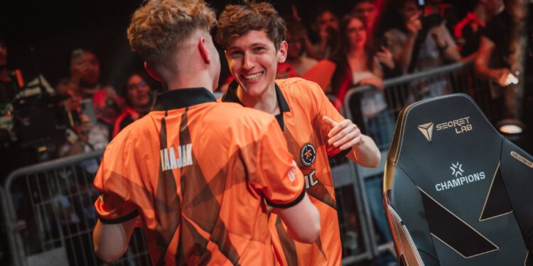 Fnatic démarre fort à Paris et affiche ses ambitions