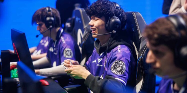 Worlds 2025 : T1 – KOI en direct