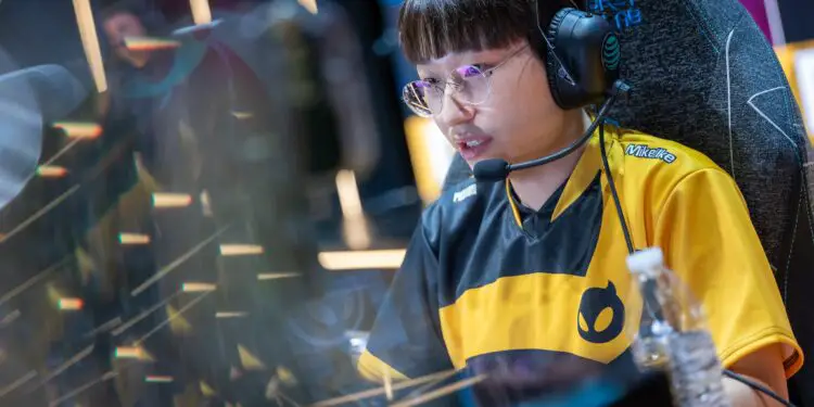 Photon reste chez Dignitas en LCS